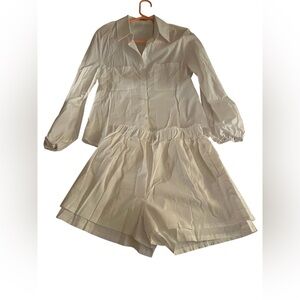 2 ( TWO ) PIECE SHORT SET 
TOP & BOTTOM